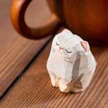 椴木雕小巧銀影貓00002